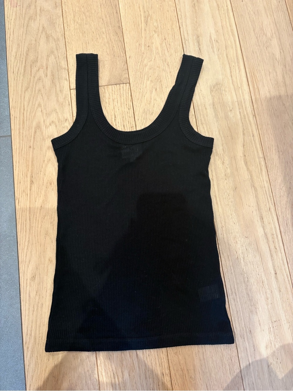 G. Label by Goop Black Ribbed Scoop Neck Tank Top